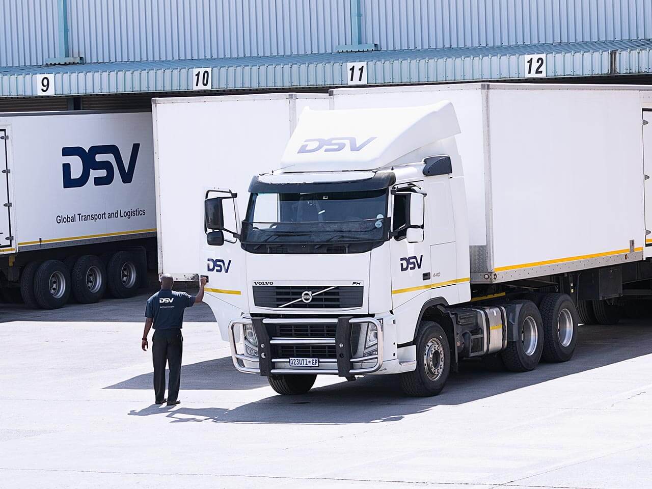 Truck with DSV logo